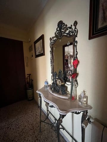 Piso de 3 habitaciones en Carolinas Altas, Alicante / Alacant ciudad en venta con garaje - 186.000 € (Ref: 9656043)