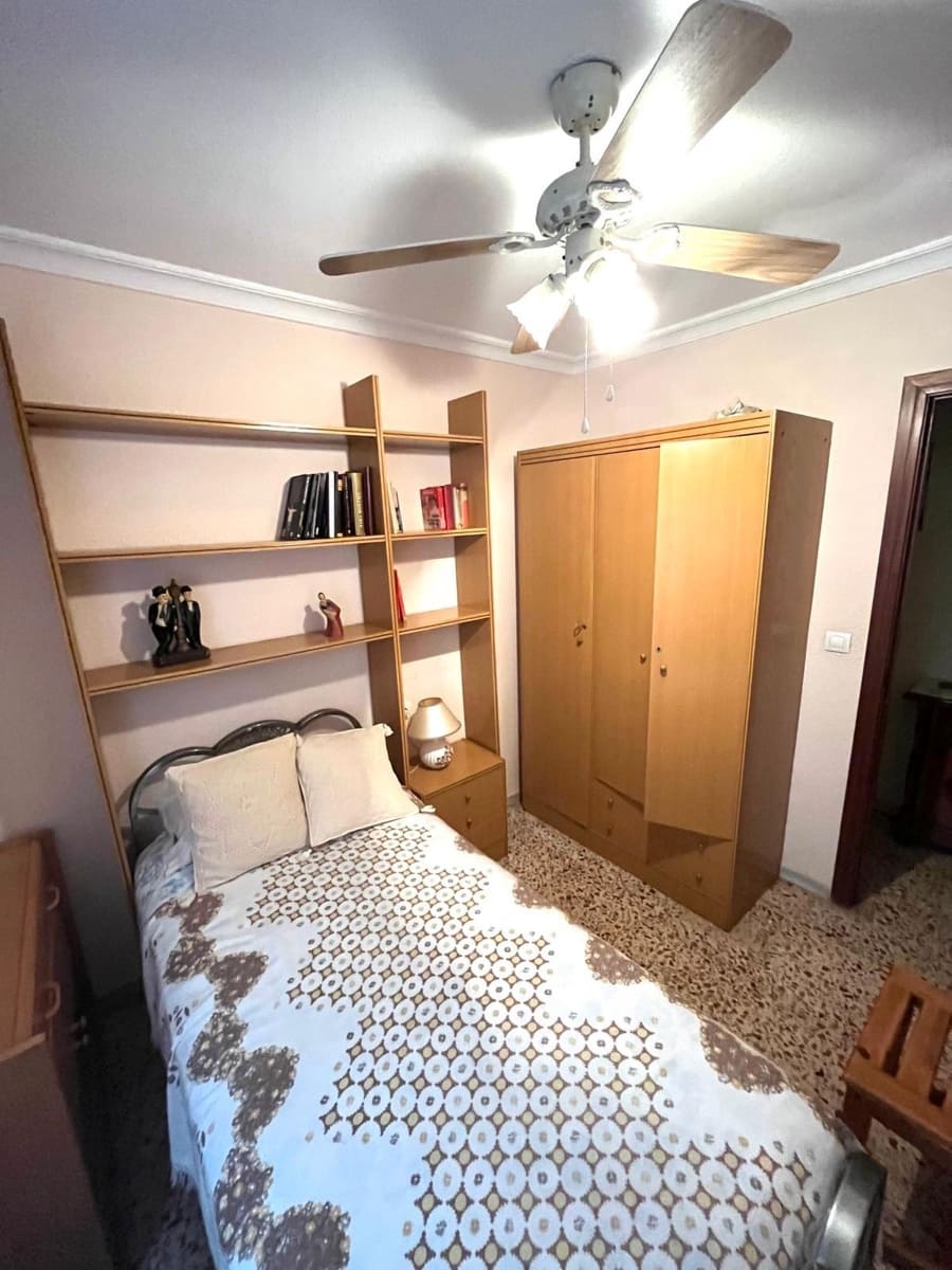 Piso de 3 habitaciones en Alicante / Alacant ciudad en venta con garaje - 186.000 € (Ref: 9656043)