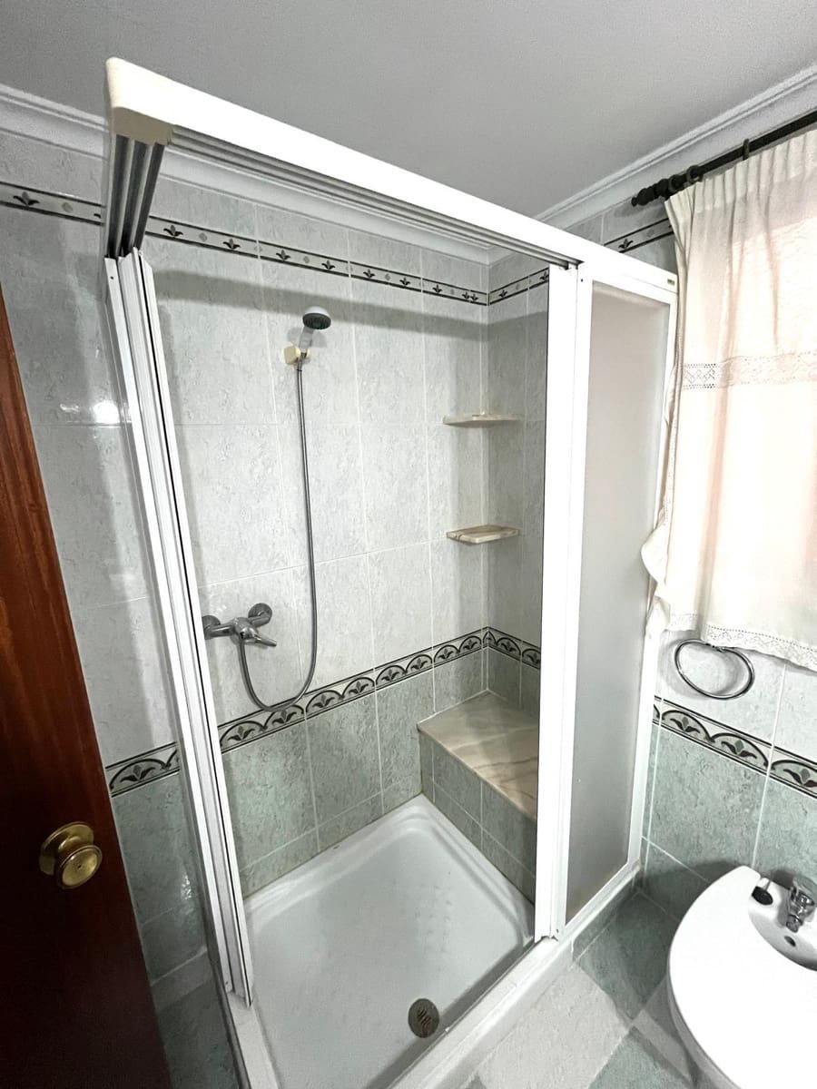 Piso de 3 habitaciones en Alicante / Alacant ciudad en venta con garaje - 186.000 € (Ref: 9656043)