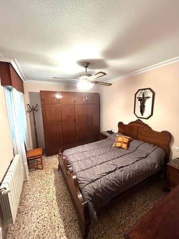 Piso de 3 habitaciones en Carolinas Altas, Alicante / Alacant ciudad en venta con garaje - 186.000 € (Ref: 9656043)