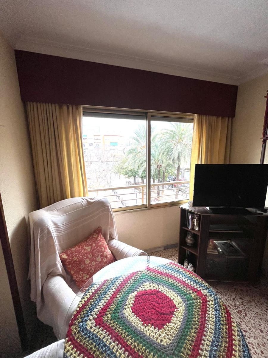 Piso de 3 habitaciones en Alicante / Alacant ciudad en venta con garaje - 186.000 € (Ref: 9656043)