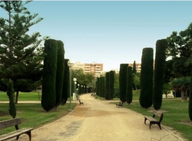 3 makuuhuone Huoneisto myytävänä paikassa Alicante kaupunki - 84 000 € (Ref: 9656044)