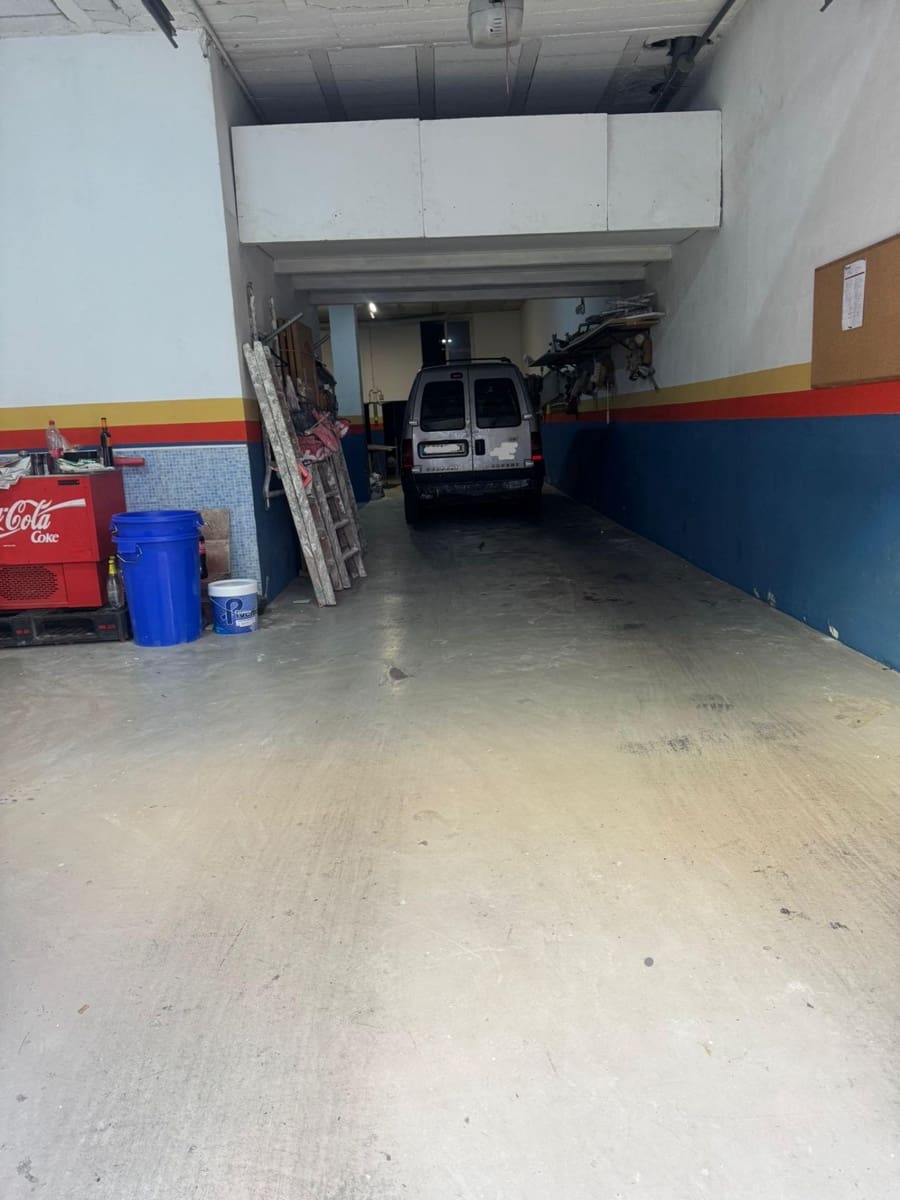 4 bedroom Villa for sale in Alicante / Alacant city with garage - € 590,000 (Ref: 9656045)