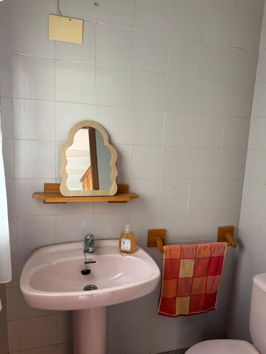 4 bedroom Villa for sale in Alicante / Alacant city with garage - € 590,000 (Ref: 9656045)