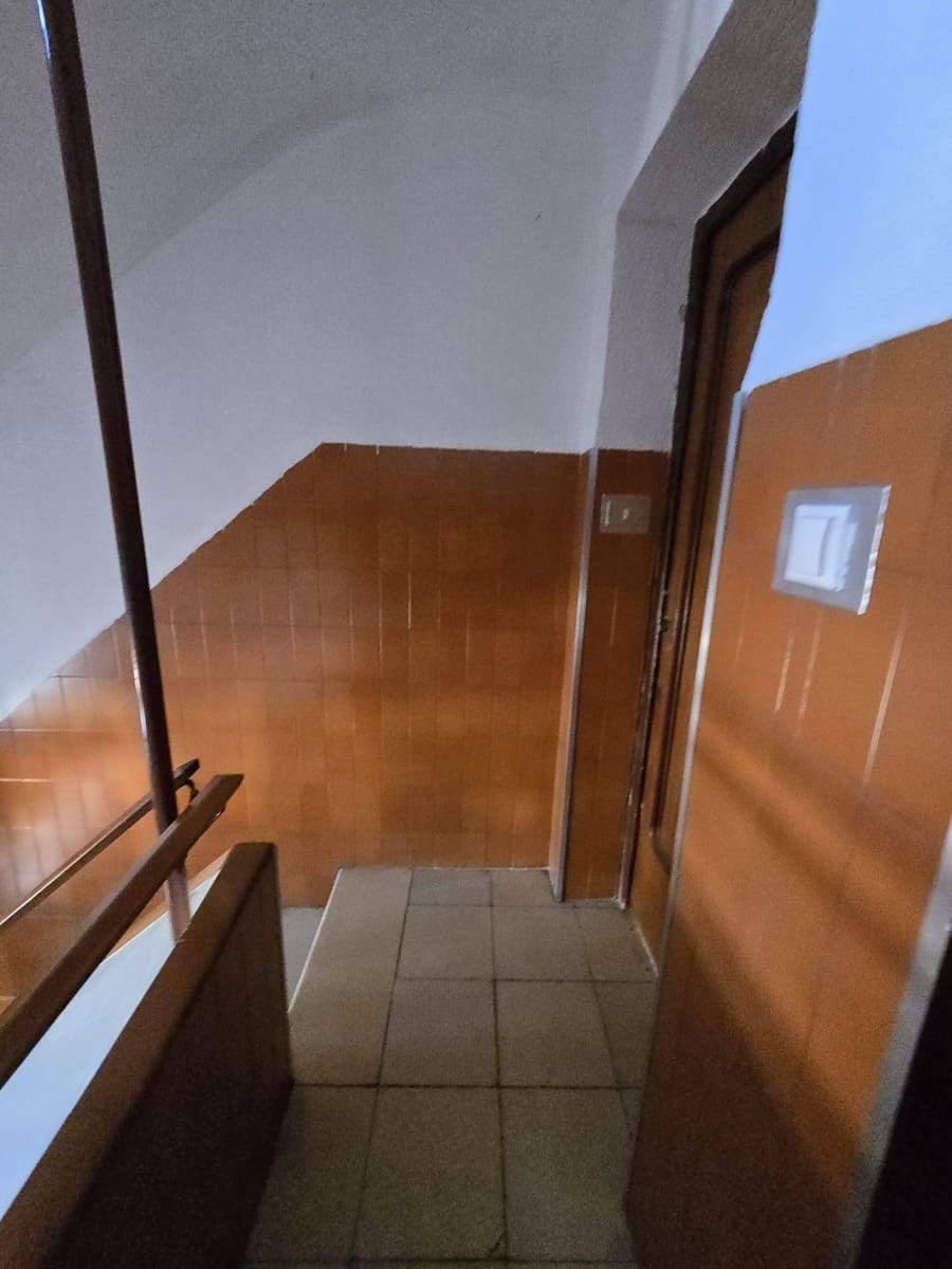 2 bedroom Flat for sale in Alicante / Alacant city - € 85,000 (Ref: 9738526)