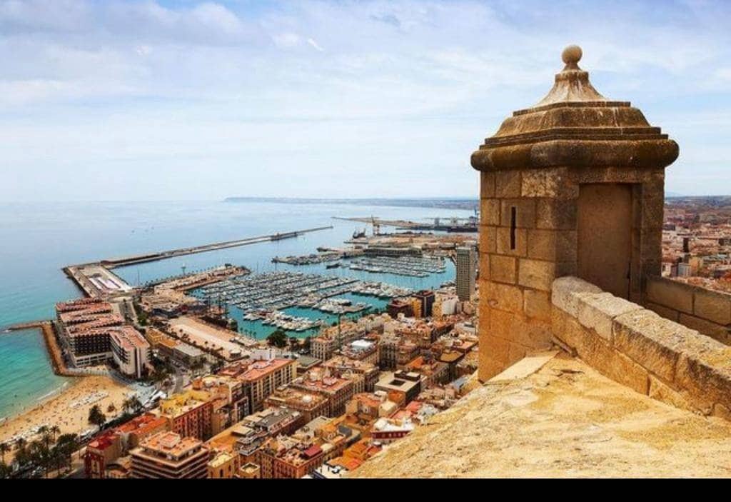 3 soverom Leilighet til salgs i Alicante by med garasje - € 199 000 (Ref: 9761946)