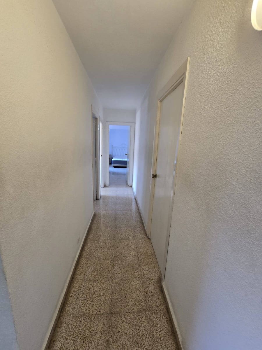 3 soverom Leilighet til salgs i Alicante by med garasje - € 199 000 (Ref: 9761946)