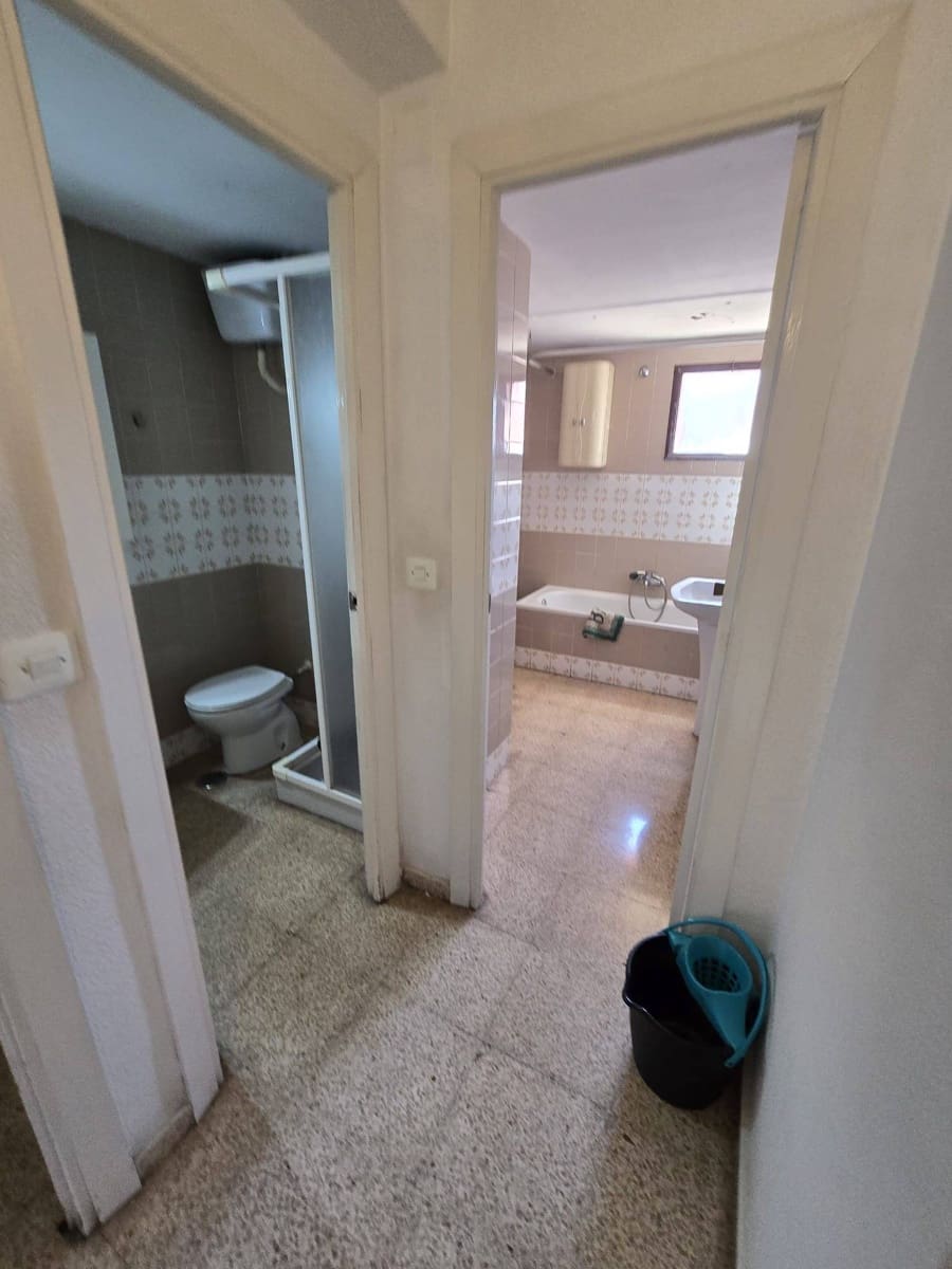 3 soverom Leilighet til salgs i Alicante by med garasje - € 199 000 (Ref: 9761946)