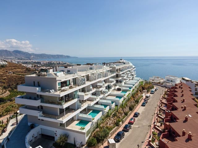 2 bedroom Apartment for sale in Nerja with pool - € 502,900 (Ref: 7296984)