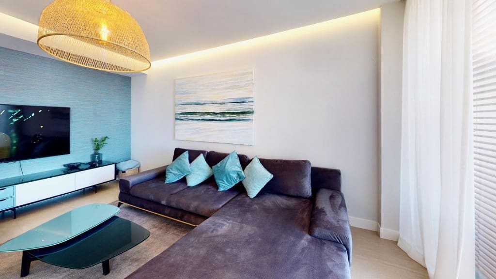 2 Zimmer Apartment zu verkaufen in Estepona mit Pool - 850.000 € (Ref: 7838835)