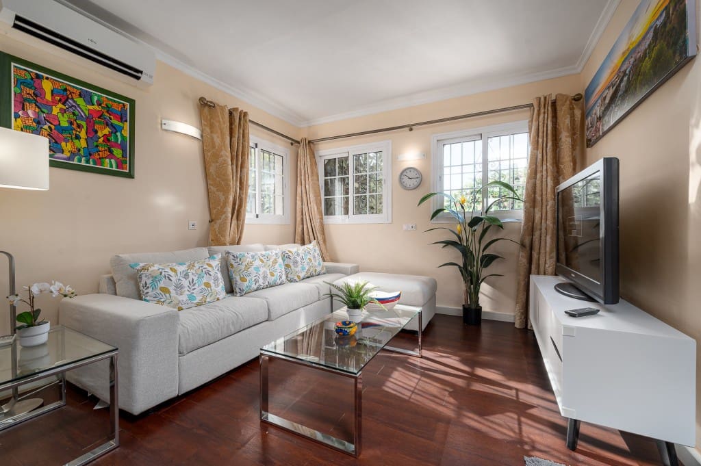 3 sovrum Hus till salu i Nerja med pool - 320 000 € (Ref: 8494934)