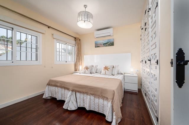 3 sovrum Hus till salu i Nerja med pool - 320 000 € (Ref: 8494934)