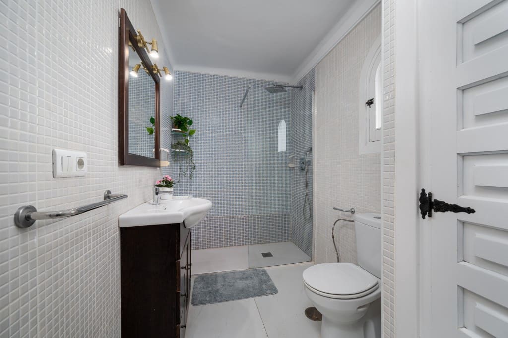 3 sovrum Hus till salu i Nerja med pool - 320 000 € (Ref: 8494934)