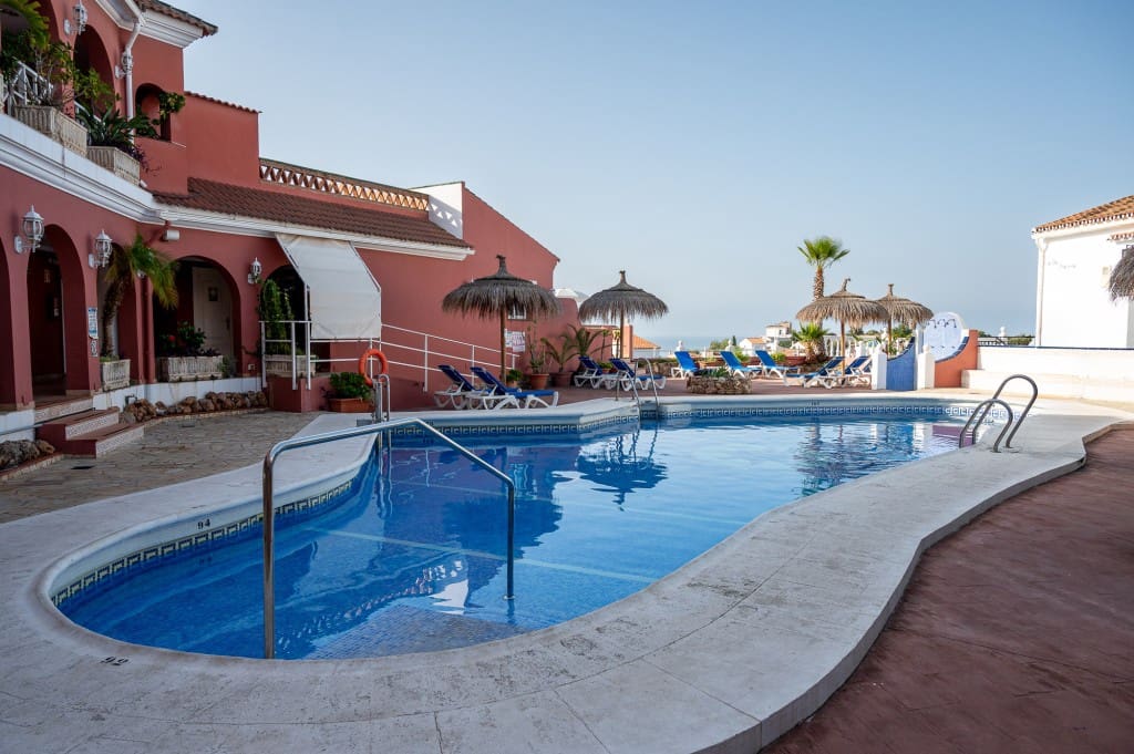 3 sovrum Hus till salu i Nerja med pool - 320 000 € (Ref: 8494934)