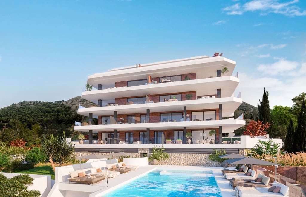 3 bedroom Apartment for sale in Benalmadena with pool - € 899,000 (Ref: 8504118)