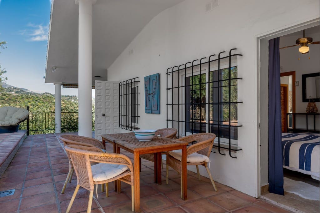 3 slaapkamer Villa te koop in Velez-Malaga met zwembad garage - € 495.000 (Ref: 8703581)