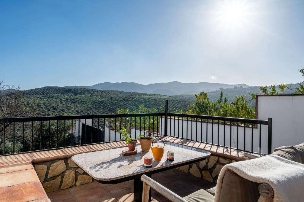 3 slaapkamer Villa te koop in Velez-Malaga met zwembad garage - € 495.000 (Ref: 8703581)