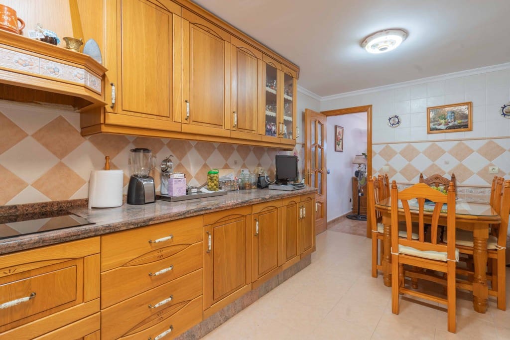 2 soverom Kjedet enebolig til salgs i Estepona - € 449 000 (Ref: 8709002)