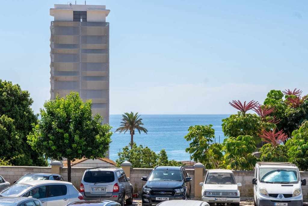 2 soverom Kjedet enebolig til salgs i Estepona - € 449 000 (Ref: 8709002)