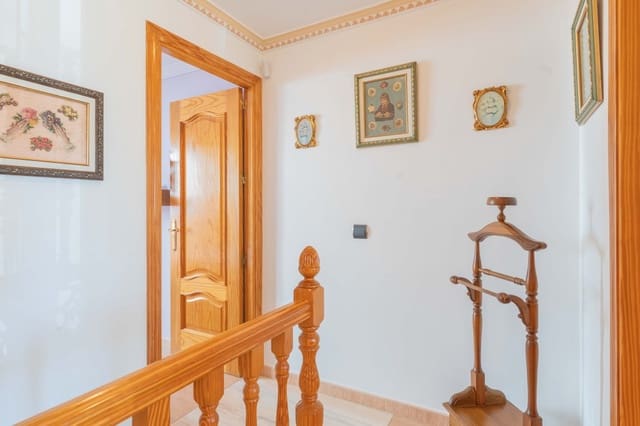 2 makuuhuone Paritalo myytävänä paikassa Estepona - 449 000 € (Ref: 8709002)