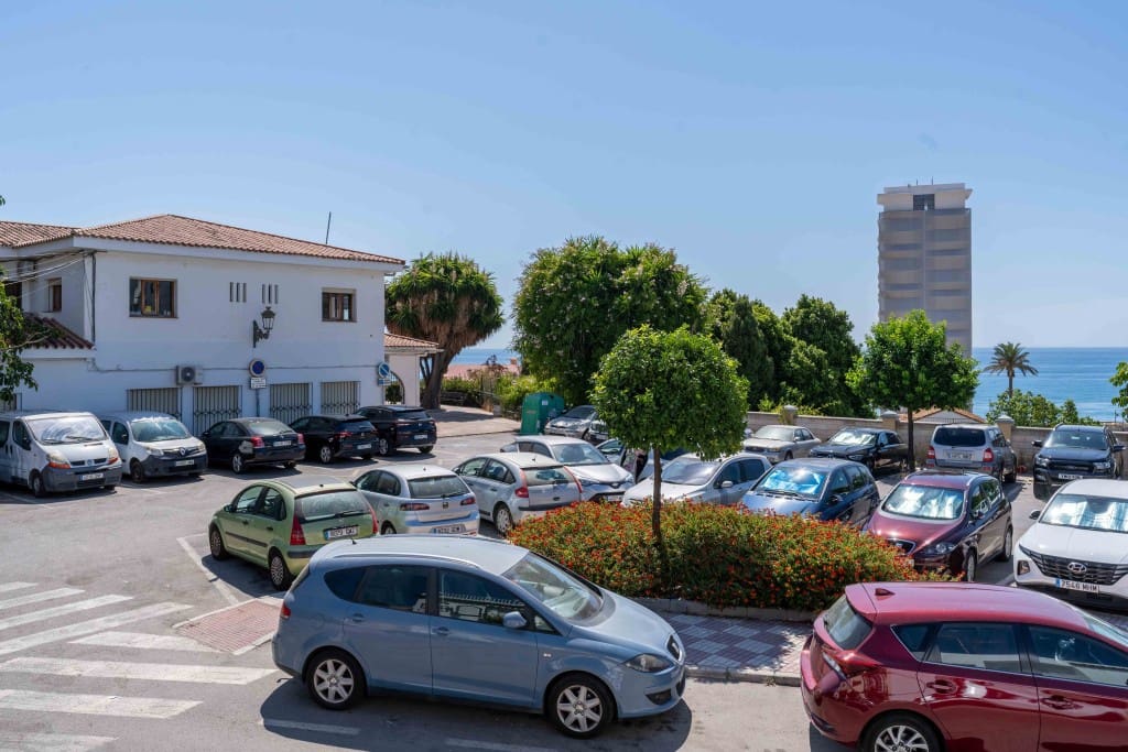 2 soverom Kjedet enebolig til salgs i Estepona - € 449 000 (Ref: 8709002)