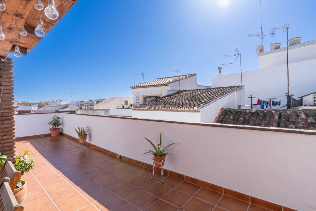 2 slaapkamer Huis te koop in Estepona - € 587.000 (Ref: 8797318)