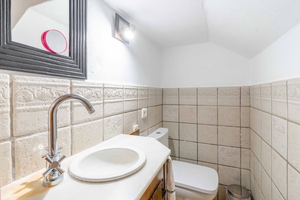 2 slaapkamer Huis te koop in Estepona - € 587.000 (Ref: 8797318)