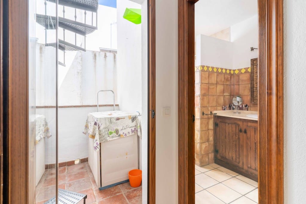 2 slaapkamer Huis te koop in Estepona - € 587.000 (Ref: 8797318)