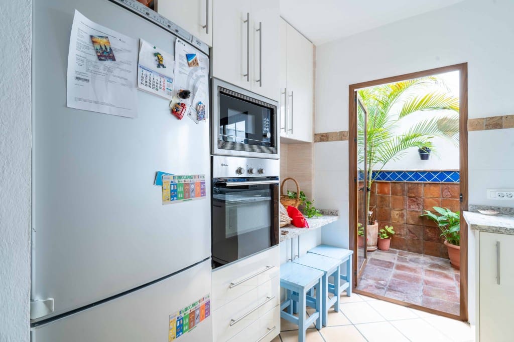 2 slaapkamer Huis te koop in Estepona - € 587.000 (Ref: 8797318)