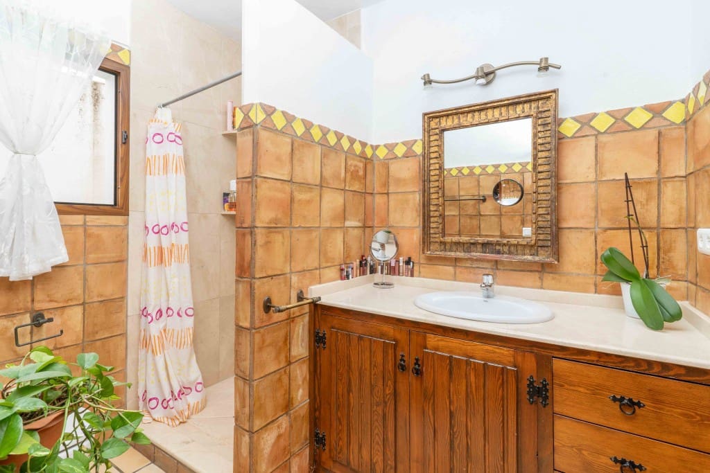 2 slaapkamer Huis te koop in Estepona - € 587.000 (Ref: 8797318)