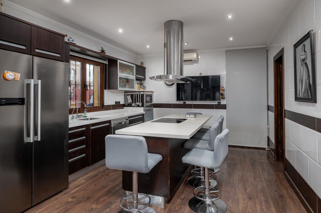 4 sypialnia Willa na sprzedaż w Torrox-Costa z basenem - 840 000 € (Ref: 8848774)