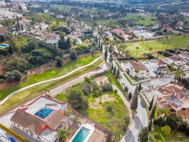 Byggetomt til salgs i Mijas Golf, Mijas - € 425 000 (Ref: 8864621)