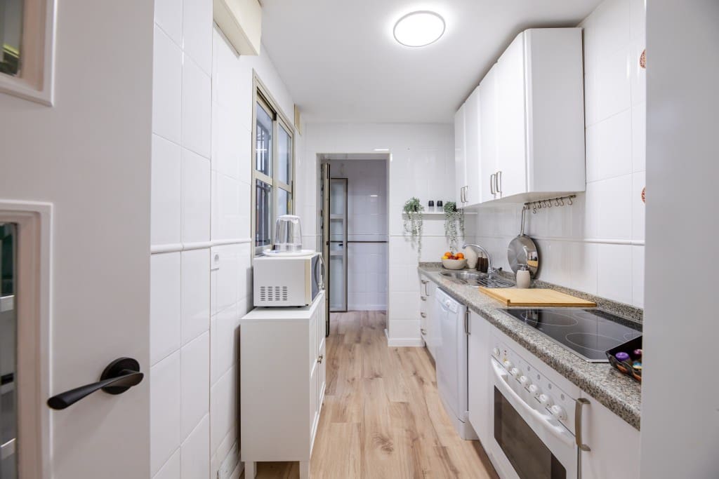 4 soveværelse Lejlighed til salg i Malaga by - € 599.000 (Ref: 8874012)