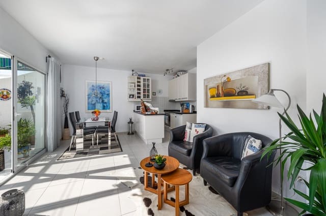 Apartamento de 2 habitaciones en Nerja en venta - 349.000 € (Ref: 8941205)