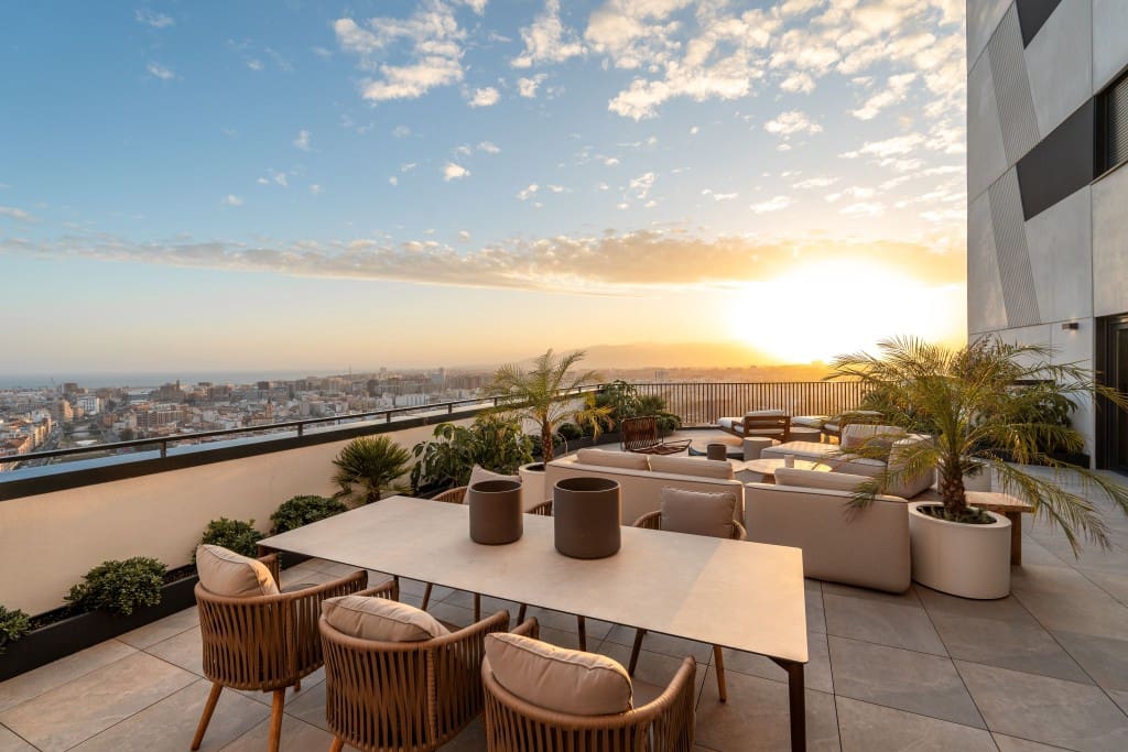 4 soverom Penthouse til salgs i Malaga by med svømmebasseng - € 2 000 000 (Ref: 8956986)