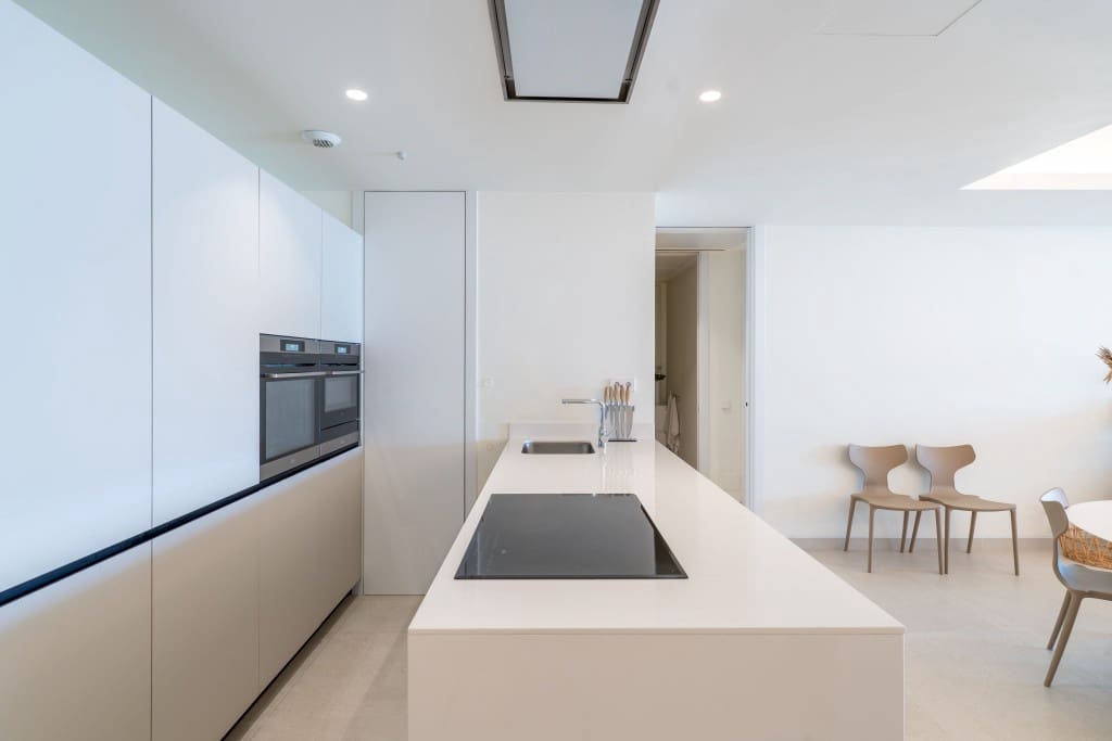 2 chambre Appartement à vendre à Estepona avec piscine garage - 685 000 € (Ref: 8970164)