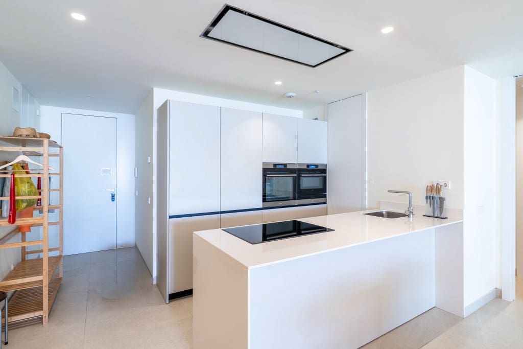 2 chambre Appartement à vendre à Estepona avec piscine garage - 685 000 € (Ref: 8970164)