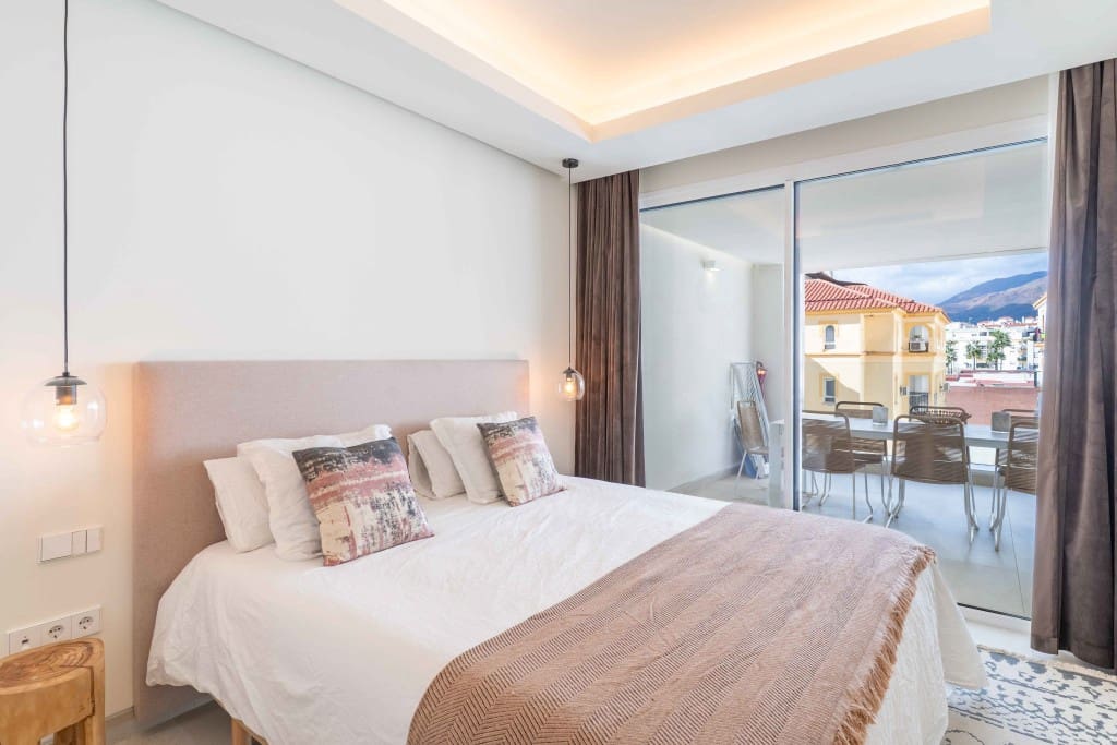 2 chambre Appartement à vendre à Estepona avec piscine garage - 685 000 € (Ref: 8970164)