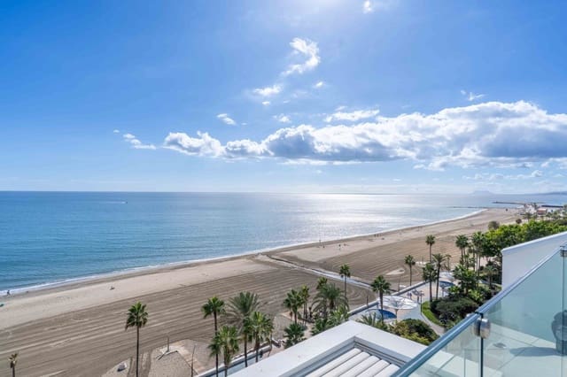 2 soverom Leilighet til salgs i Centro, Estepona med svømmebasseng garasje - € 685 000 (Ref: 8970164)