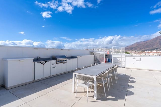 2 soverom Leilighet til salgs i Centro, Estepona med svømmebasseng garasje - € 685 000 (Ref: 8970164)