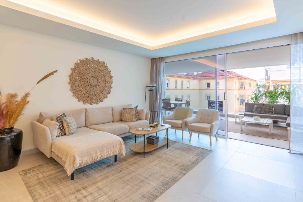 2 chambre Appartement à vendre à Estepona avec piscine garage - 685 000 € (Ref: 8970164)