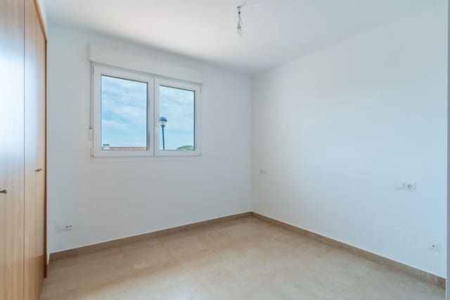 2 soveværelse Lejlighed til salg i La Duquesa / Puerto de la Duquesa, Manilva med swimmingpool - € 171.000 (Ref: 8982244)