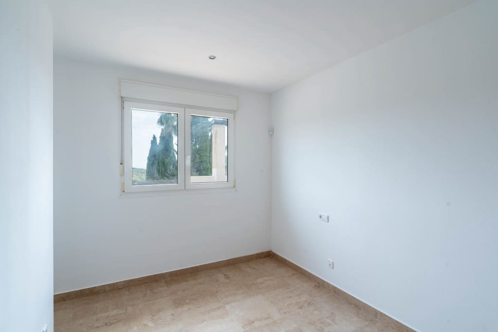 2 sypialnia Apartament na sprzedaż w La Duquesa / Puerto de la Duquesa z basenem - 173 000 € (Ref: 8982245)