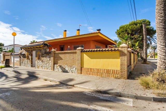 5 soverom Villa til salgs i Cabo Roig, Orihuela med svømmebasseng garasje - € 780 000 (Ref: 8985726)