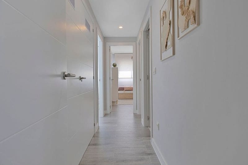 4 soveværelse Penthouse til salg i Mijas Costa med swimmingpool - € 742.600 (Ref: 9034302)