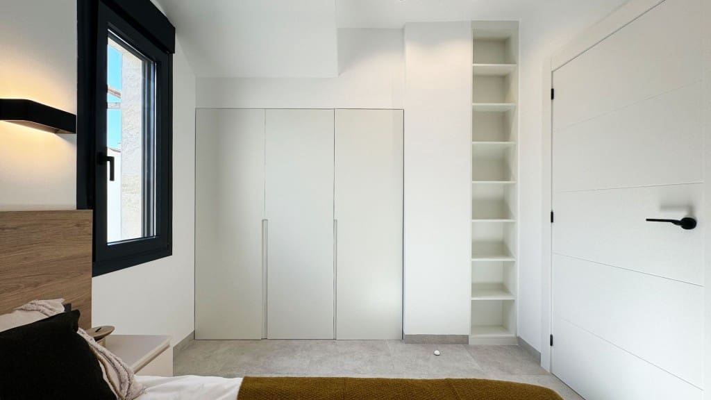 3 quarto Moradia para venda em Villamartin com piscina garagem - 450 000 € (Ref: 9048603)