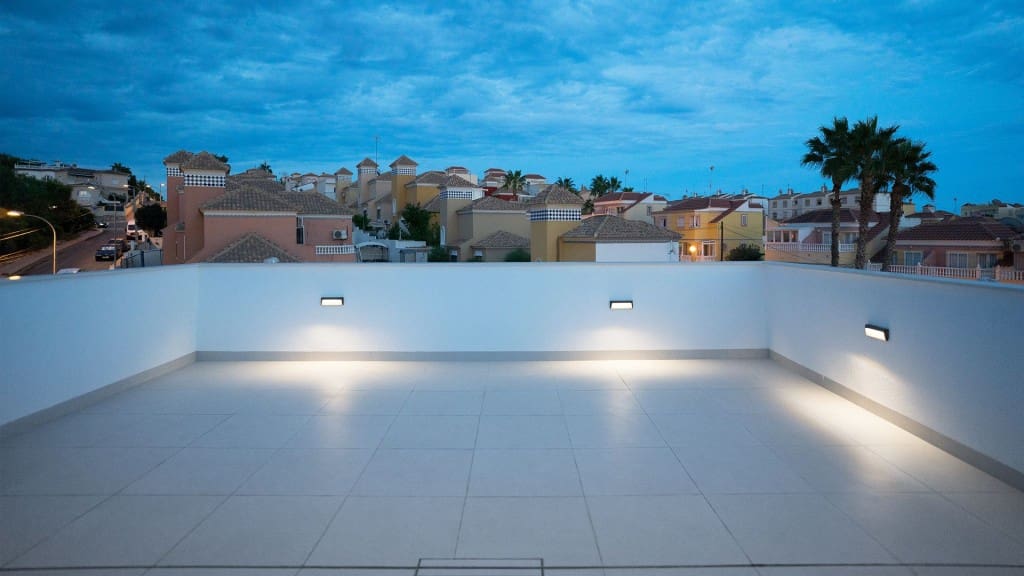 3 quarto Moradia para venda em Villamartin com piscina garagem - 450 000 € (Ref: 9048603)