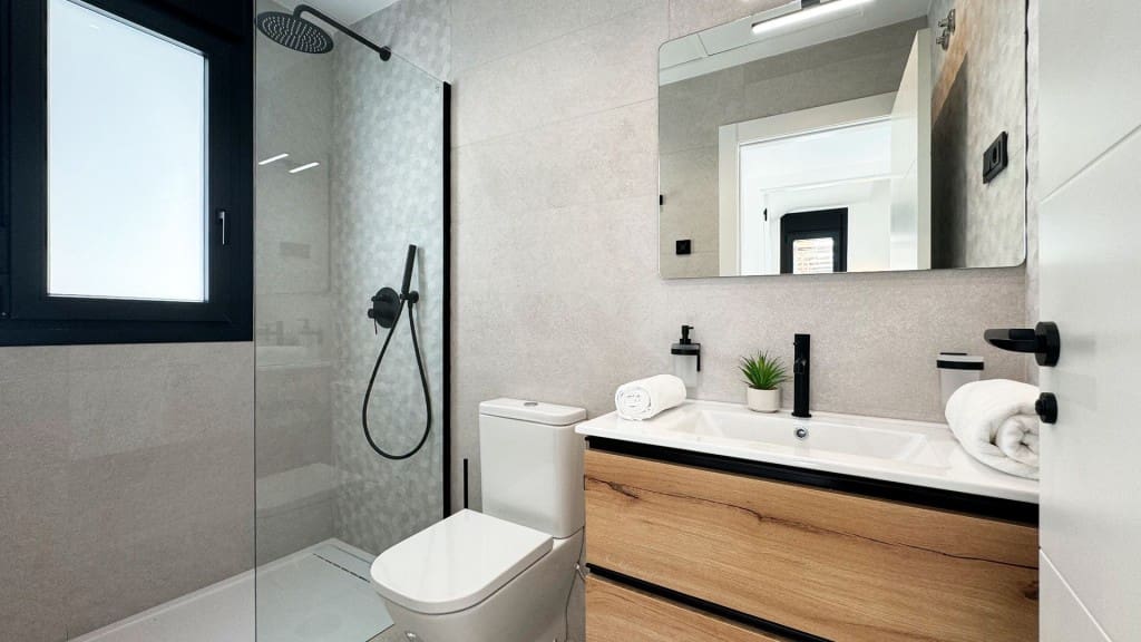 3 quarto Moradia para venda em Villamartin com piscina garagem - 450 000 € (Ref: 9048603)