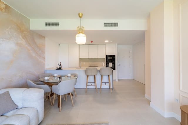 2 soveværelse Lejlighed til salg i Benalmádena med swimmingpool garage - € 695.000 (Ref: 9050891)