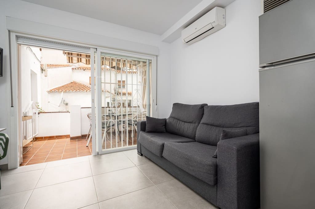 1 soveværelse Lejlighed til salg i Nerja med swimmingpool - € 196.000 (Ref: 9057418)